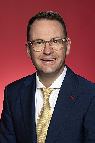 Portrait of Andrew Bragg