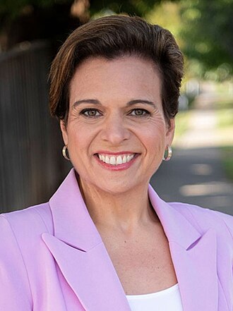 Portrait of Michelle Rowland